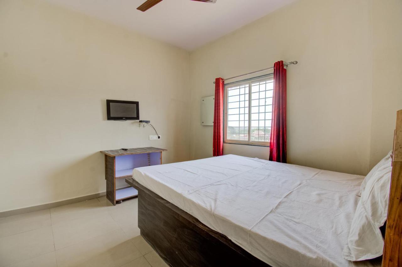 Spot On Green Valley Inn Араку Экстерьер фото