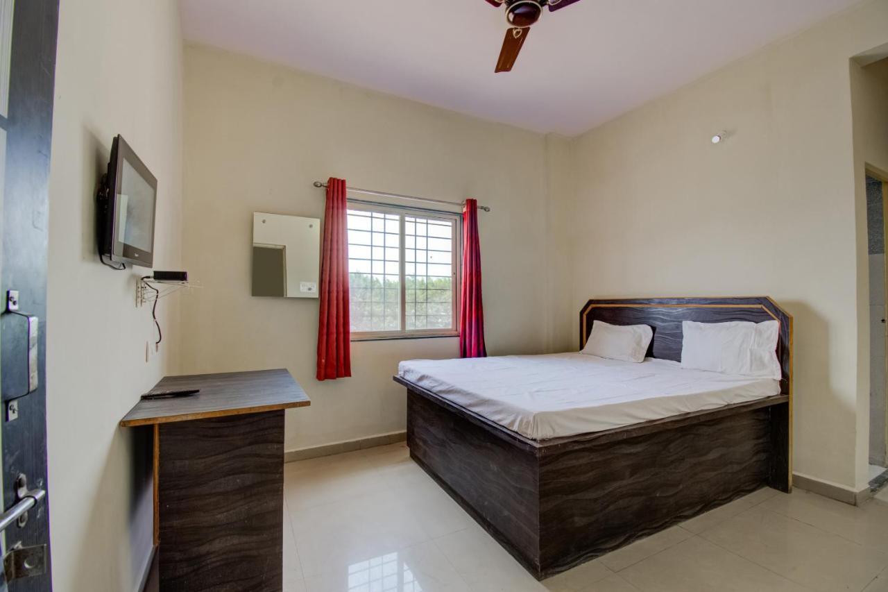 Spot On Green Valley Inn Араку Экстерьер фото