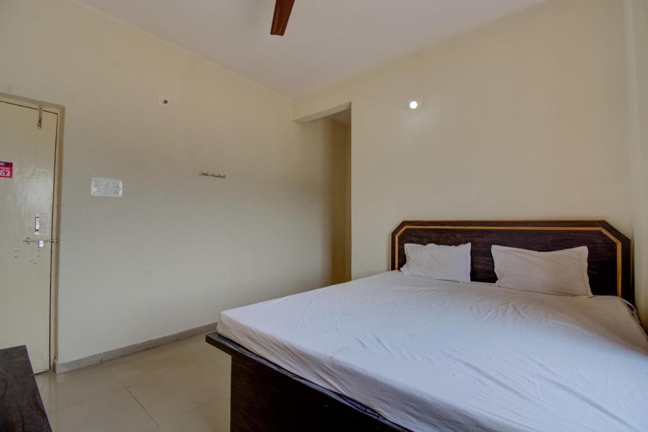 Spot On Green Valley Inn Араку Экстерьер фото
